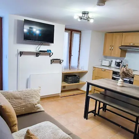 Le Cocon D'estoublon Apartment